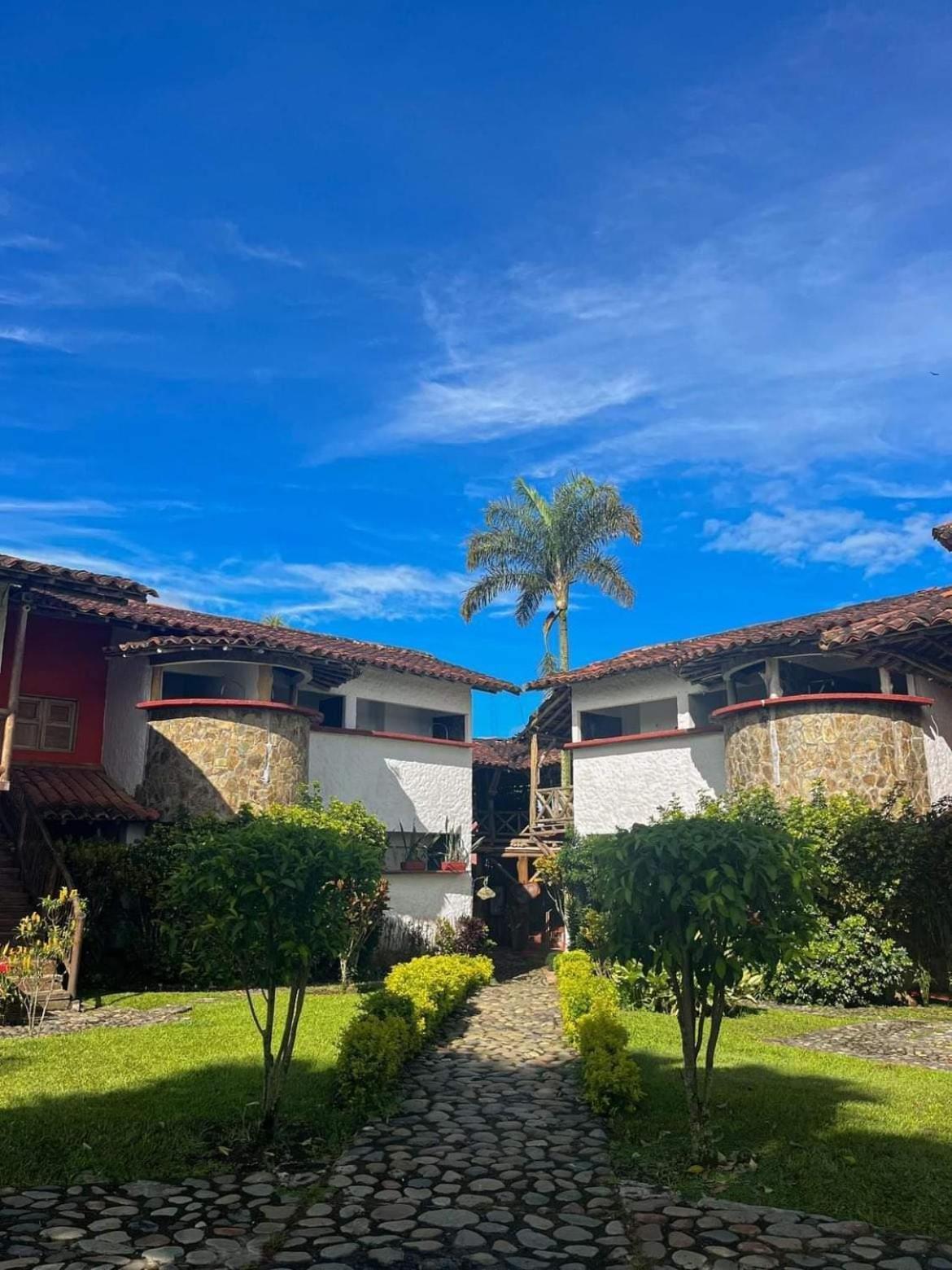Finca Hotel Palmas Frente A Panaca كويمبايا المظهر الخارجي الصورة