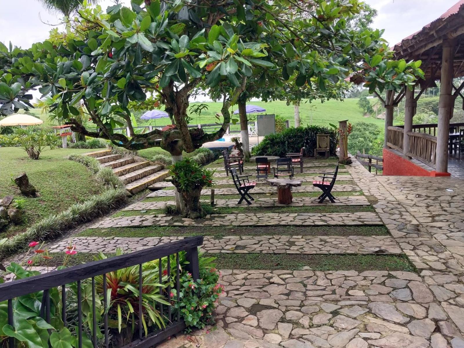 Finca Hotel Palmas Frente A Panaca كويمبايا المظهر الخارجي الصورة